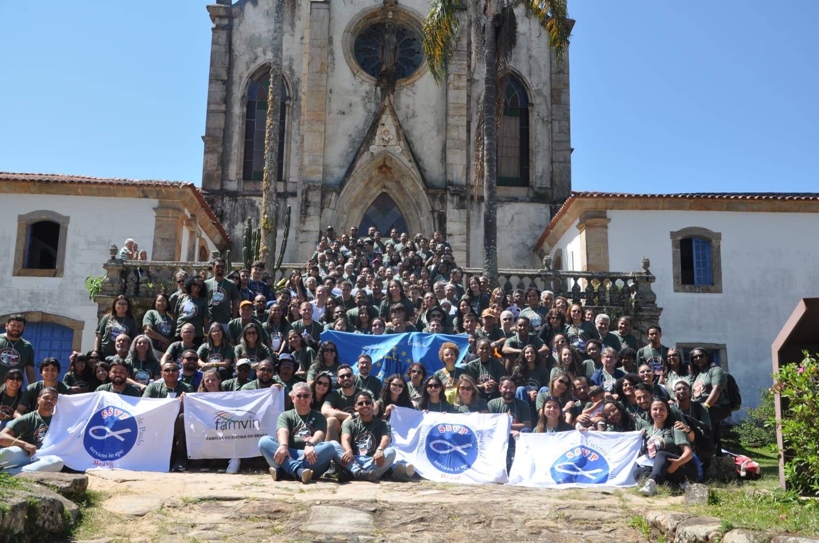 4ª Romaria das Juventudes Vicentinas reúne jovens no Santuário do Caraça, Minas Gerais