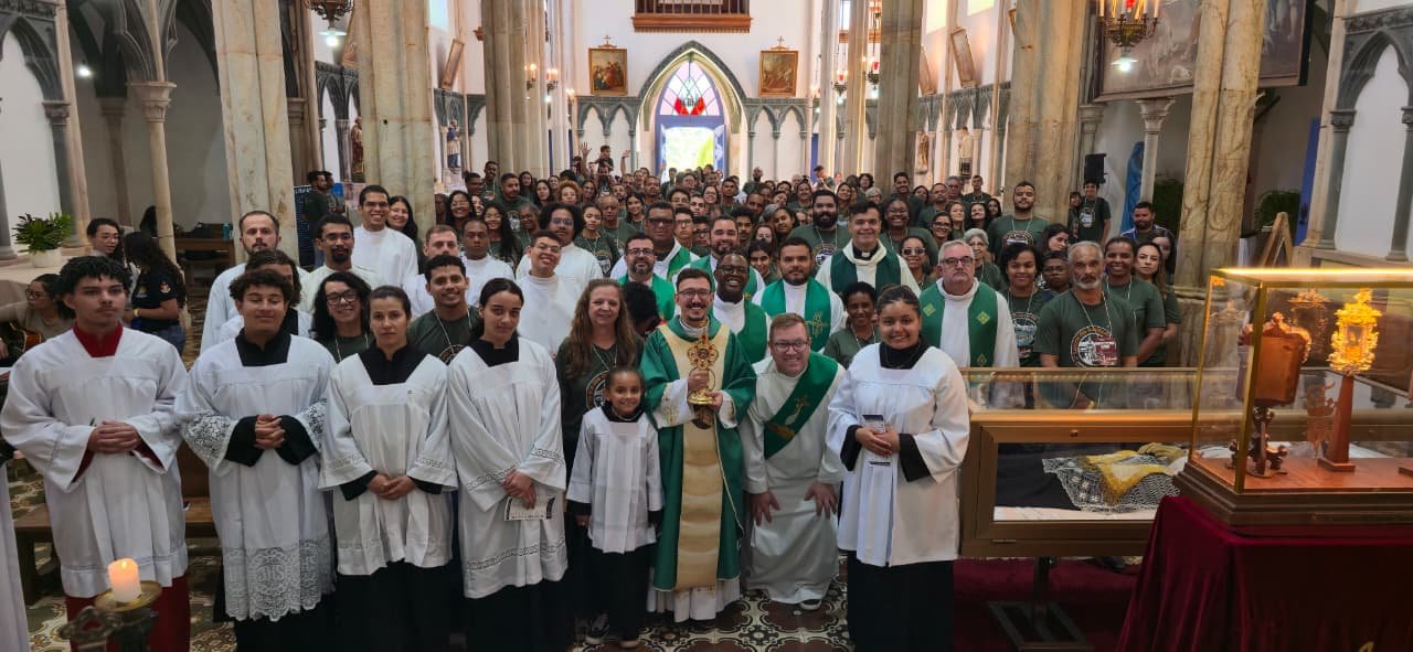 4ª Romaria das Juventudes Vicentinas reúne jovens no Santuário do Caraça, Minas Gerais